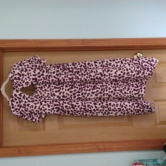 NWOT! CUDDLE DUDS SHORT SLEEVE, ANIMAL PRINT,CUTOUT, SHARKBITE HEM MIDI DRESS. - Picture 2 of 5